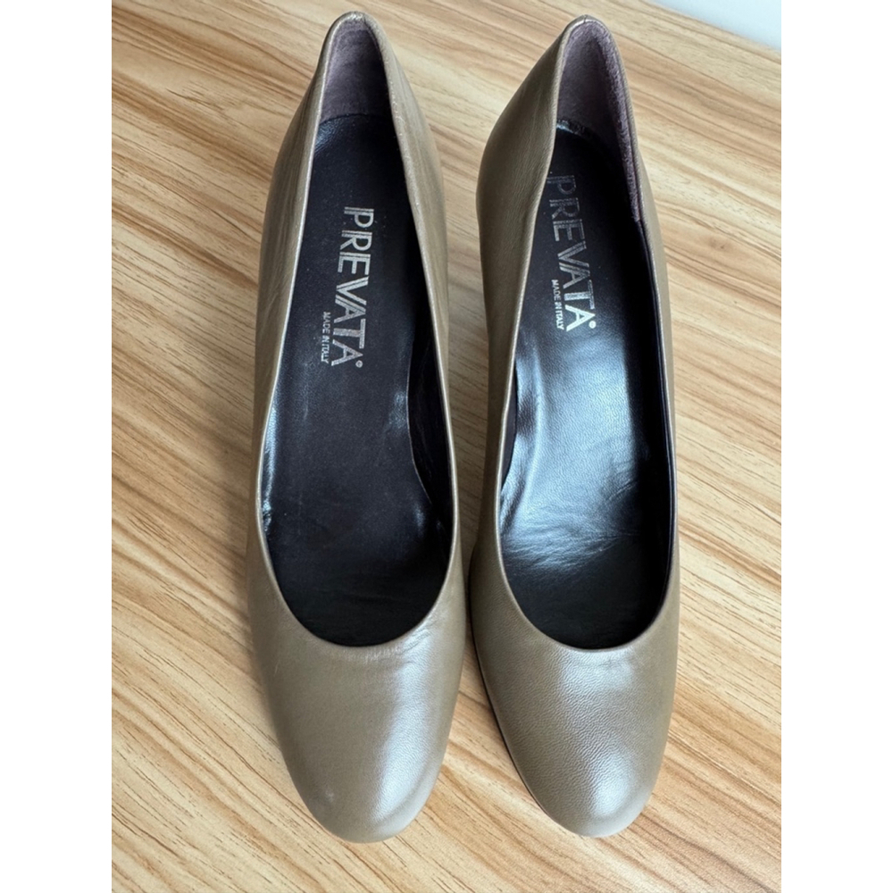 Women's Prevata Leather Pumps Size 6 Taupe